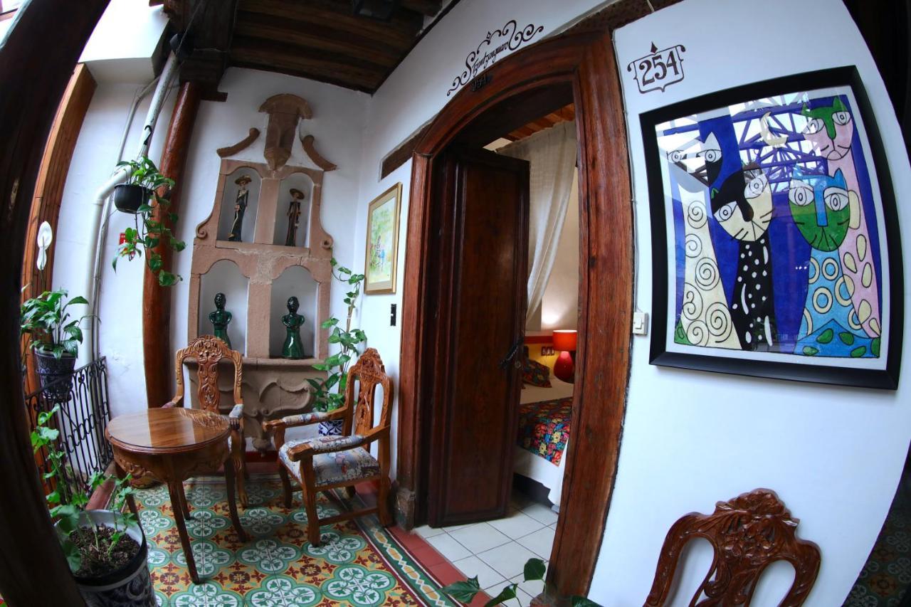 Hotel Casa Baez Patzcuaro Exterior photo