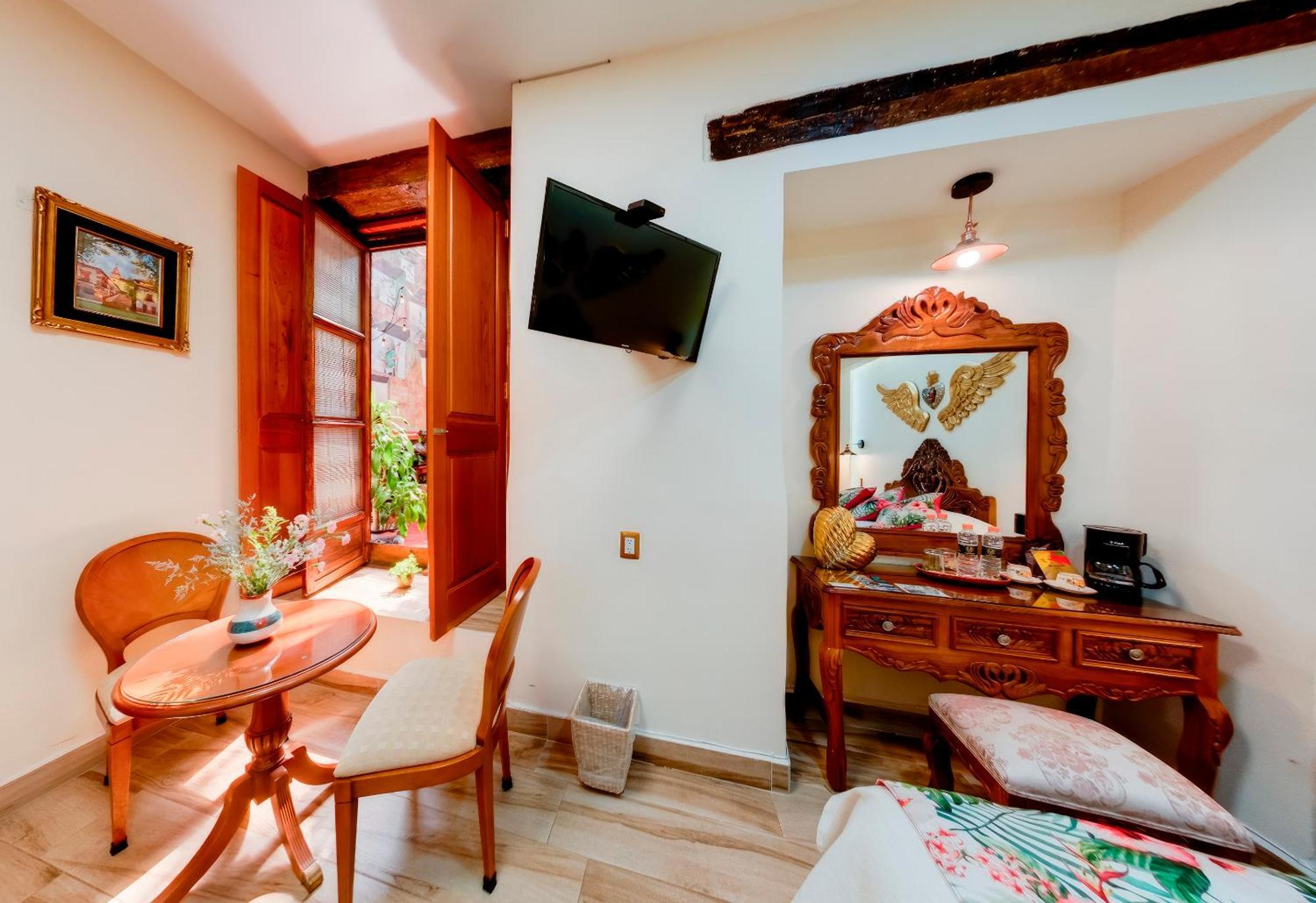 Hotel Casa Baez Patzcuaro Exterior photo