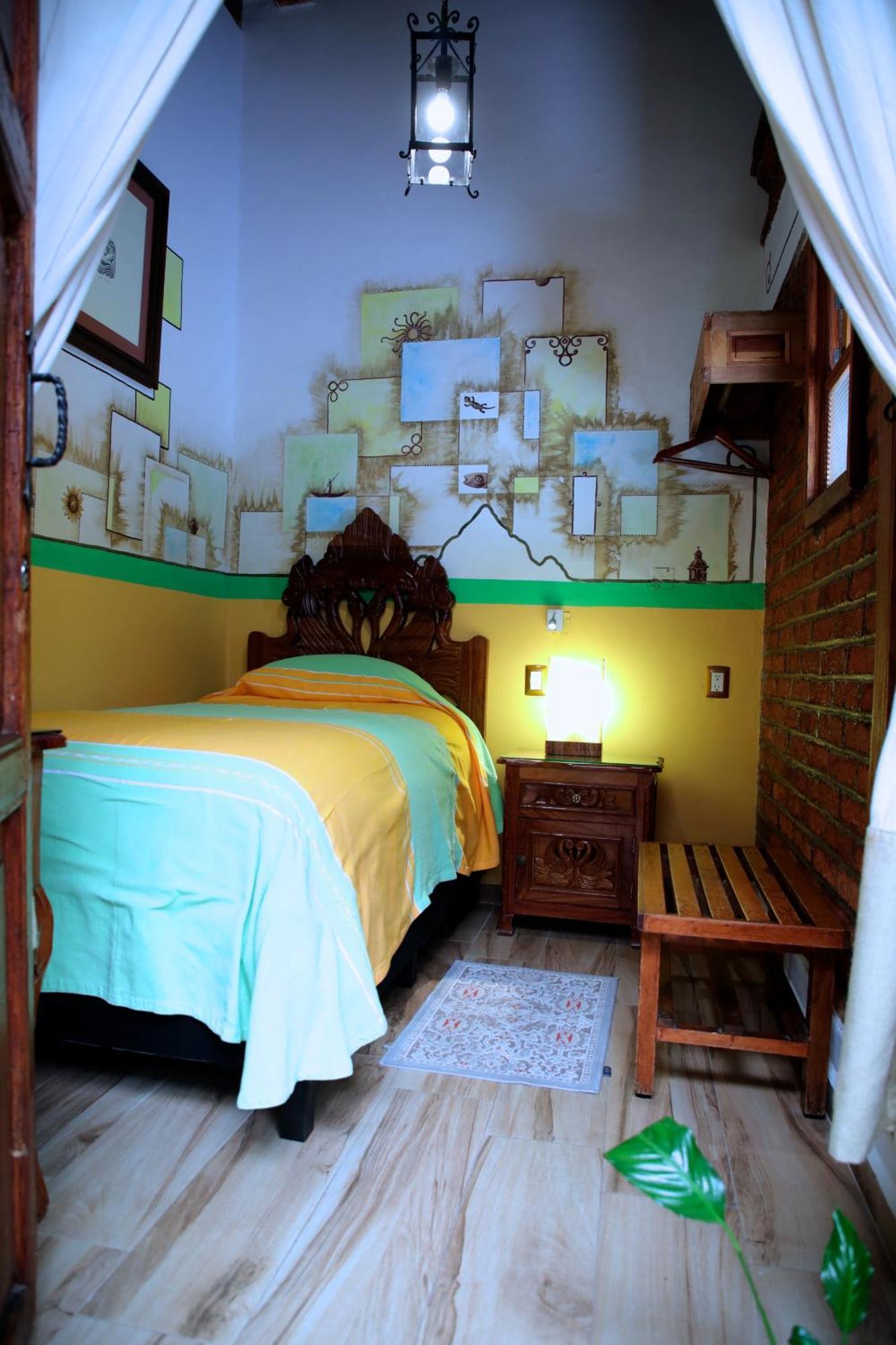 Hotel Casa Baez Patzcuaro Exterior photo