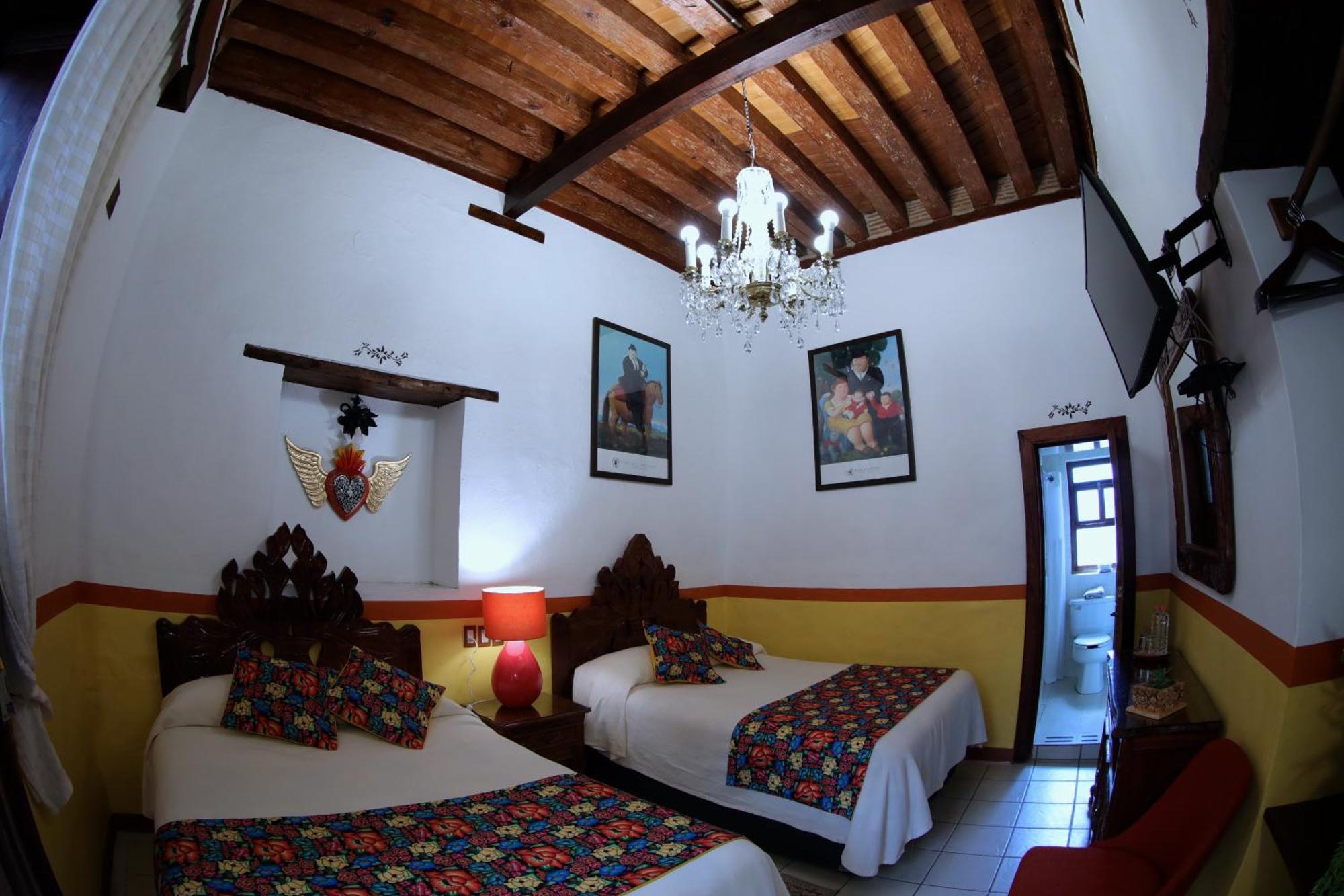 Hotel Casa Baez Patzcuaro Exterior photo